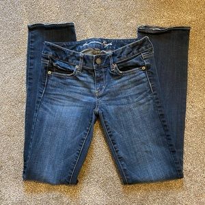 American Eagle Straight Leg Jeans Size 4